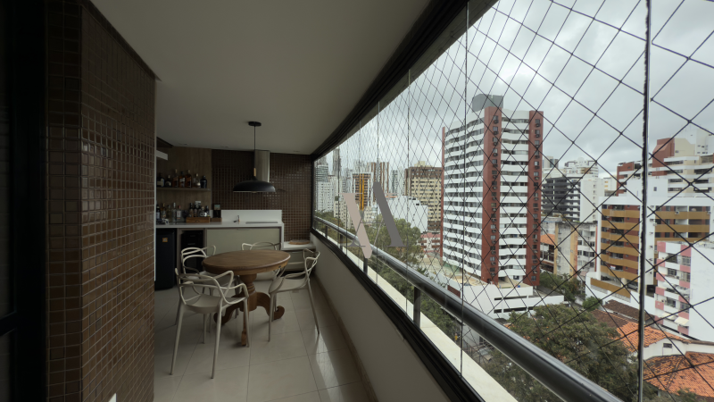 Excelente apartamento 3/4 com varandão na Pituba
