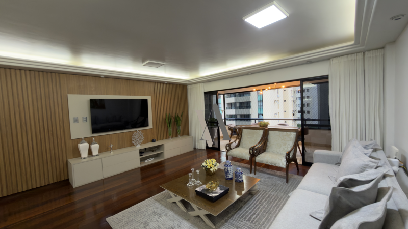 Apartamento de quatro quartos, duas suítes amplo à venda na Pituba