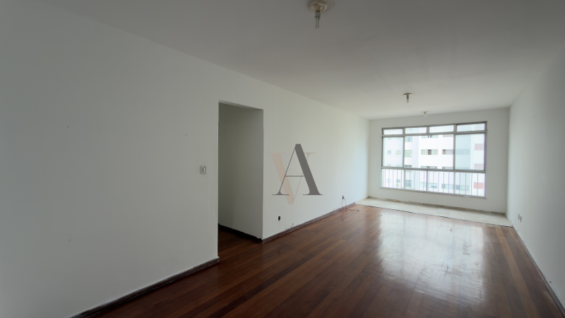 Apartamento de três quartos amplo à venda na Pituba