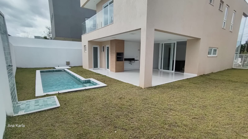 Casa com 4 suítes no Alphaville Litoral Norte