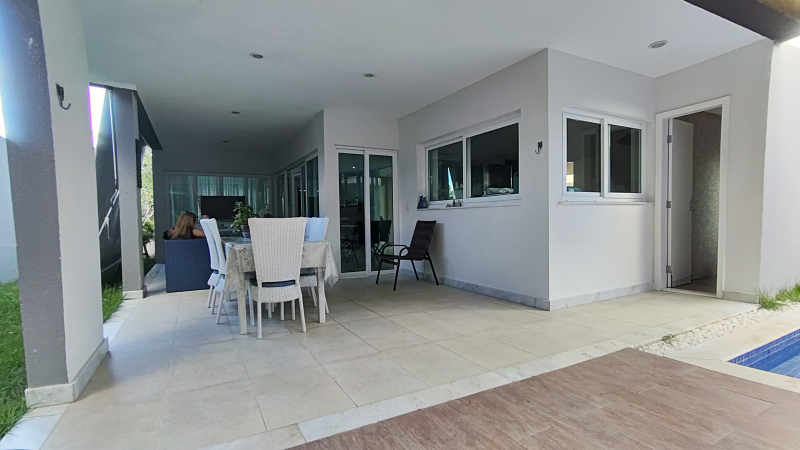 Casa com 4 suítes no Alphaville Litoral Norte