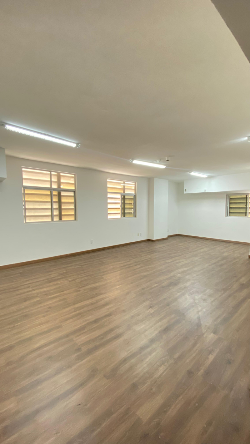 Sala Comercial 47m²  à Venda - Próximo ao Salvador Shopping