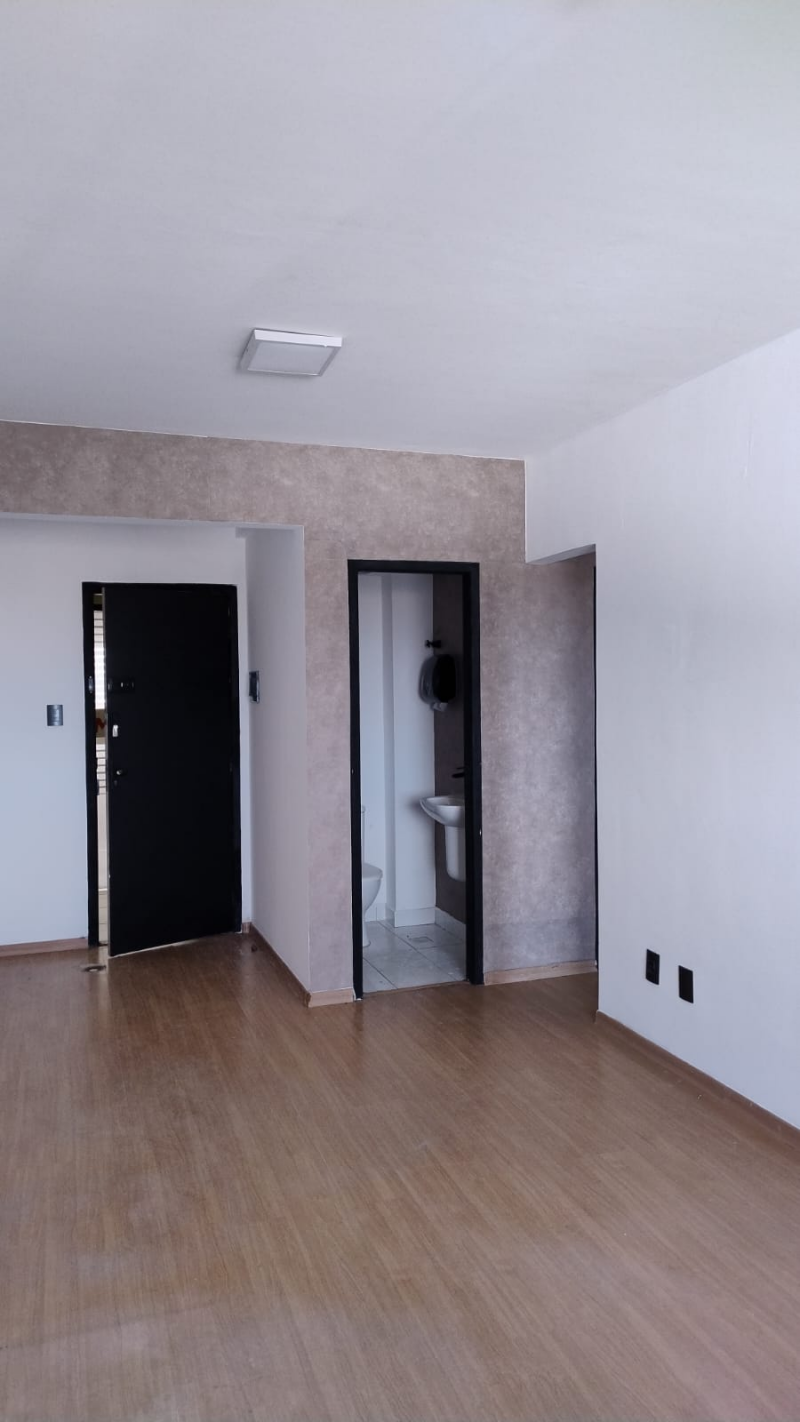 Sala Comercial, Venda, Edf Mediterrânio, 66,5M², Oportunidade.