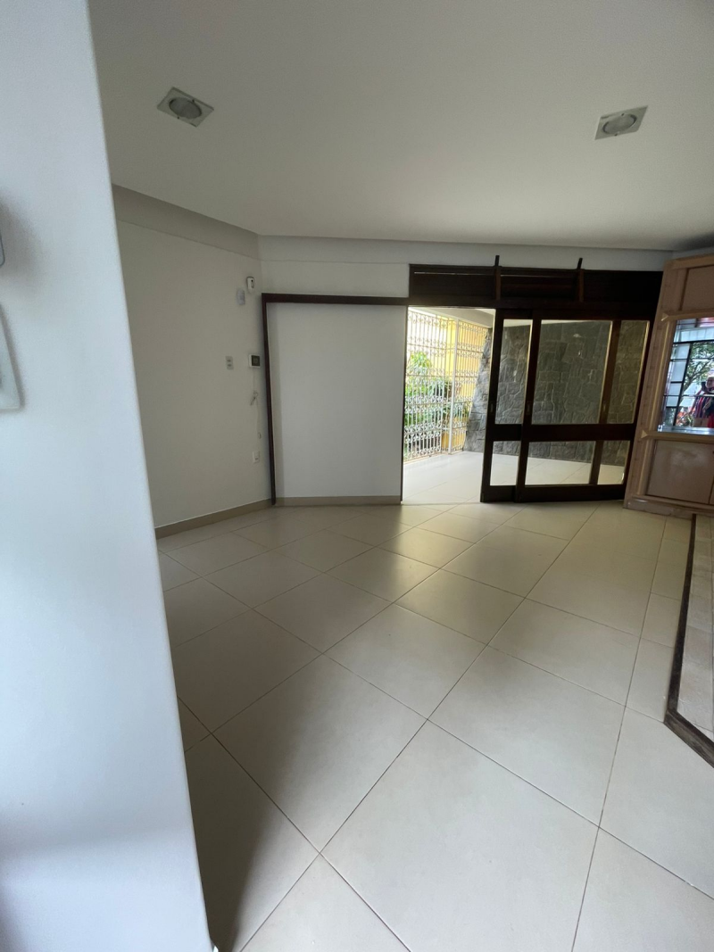 Casa 4/4 em Brotas