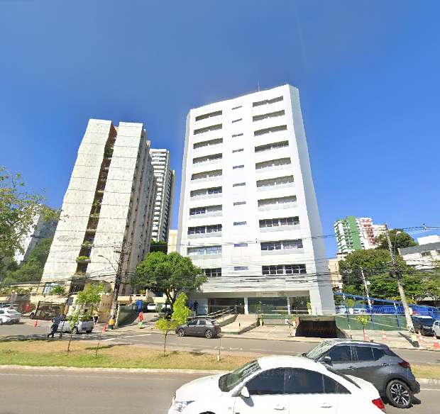 OPORTUNIDADE: Sala comercial ampla para locação na Garibaldi!!