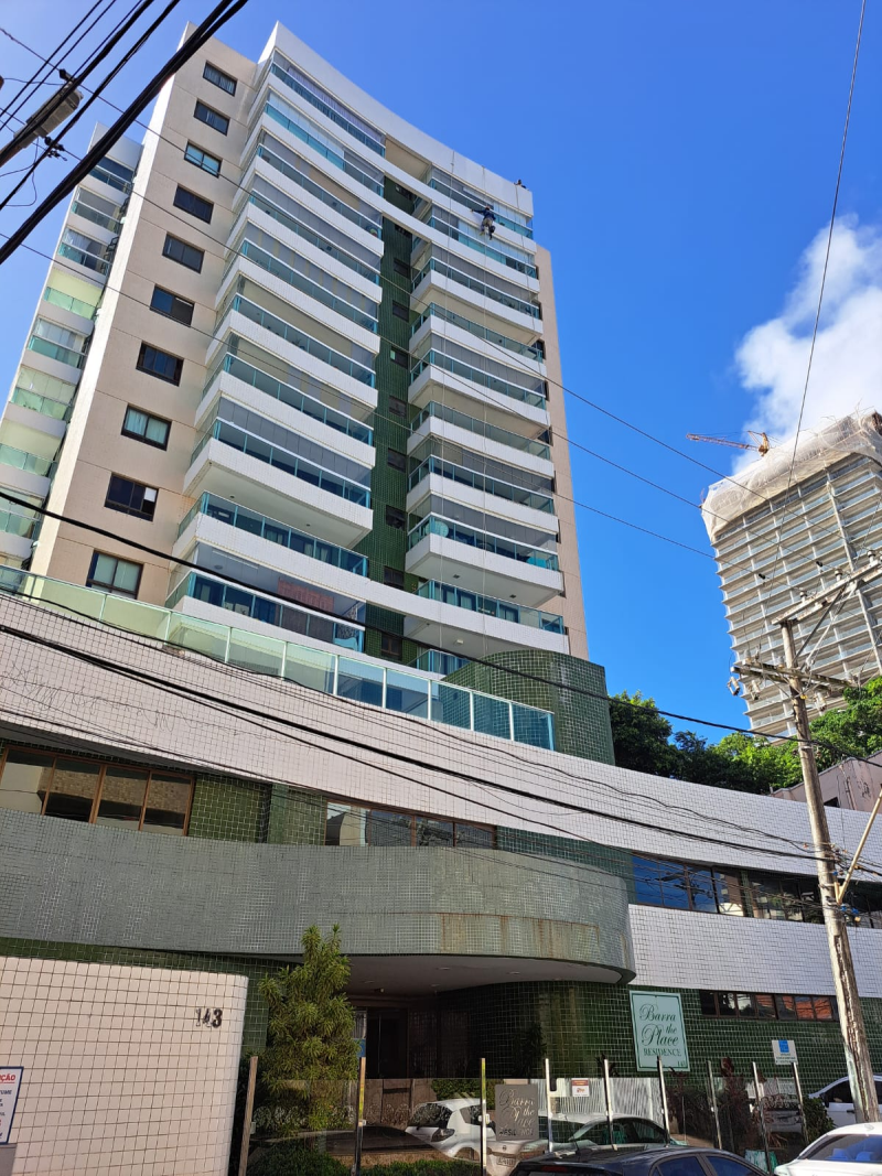 Vendo apartamento 2/4 excelente na Barra