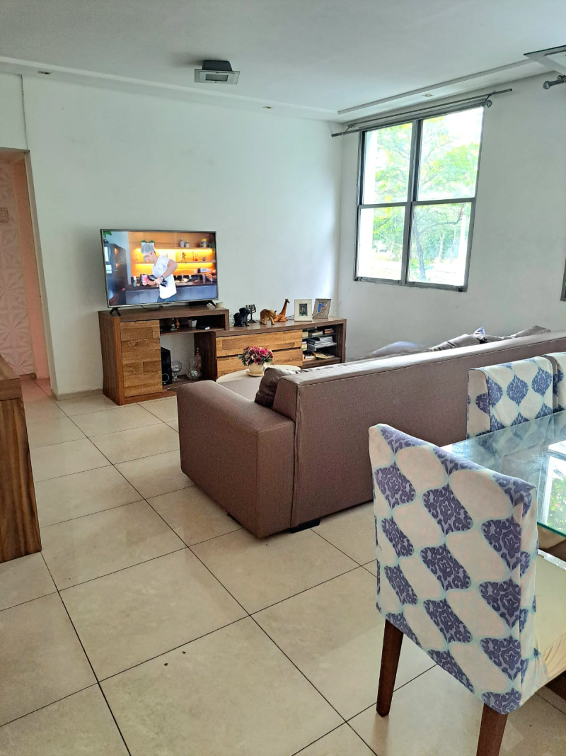 Apartamento 2/4 à venda na Graça
