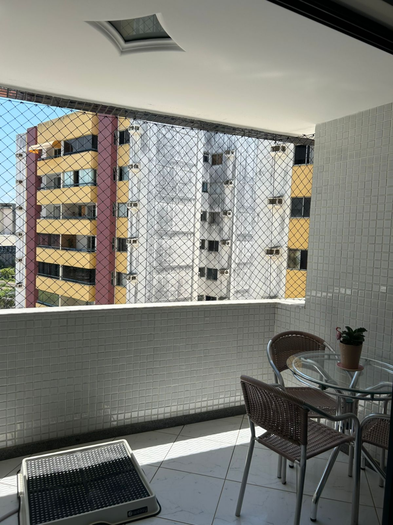 Vendo um belíssimo apartamento 3/4 no Costa Azul