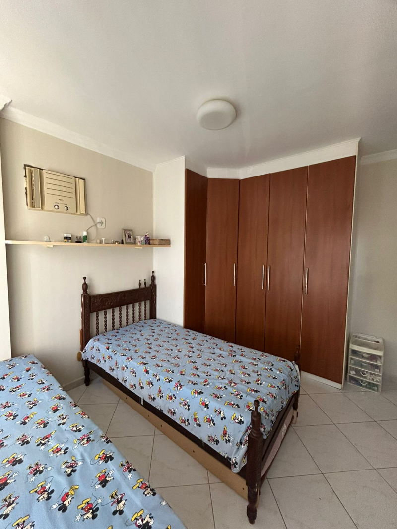 Vendo um belíssimo apartamento 3/4 no Costa Azul