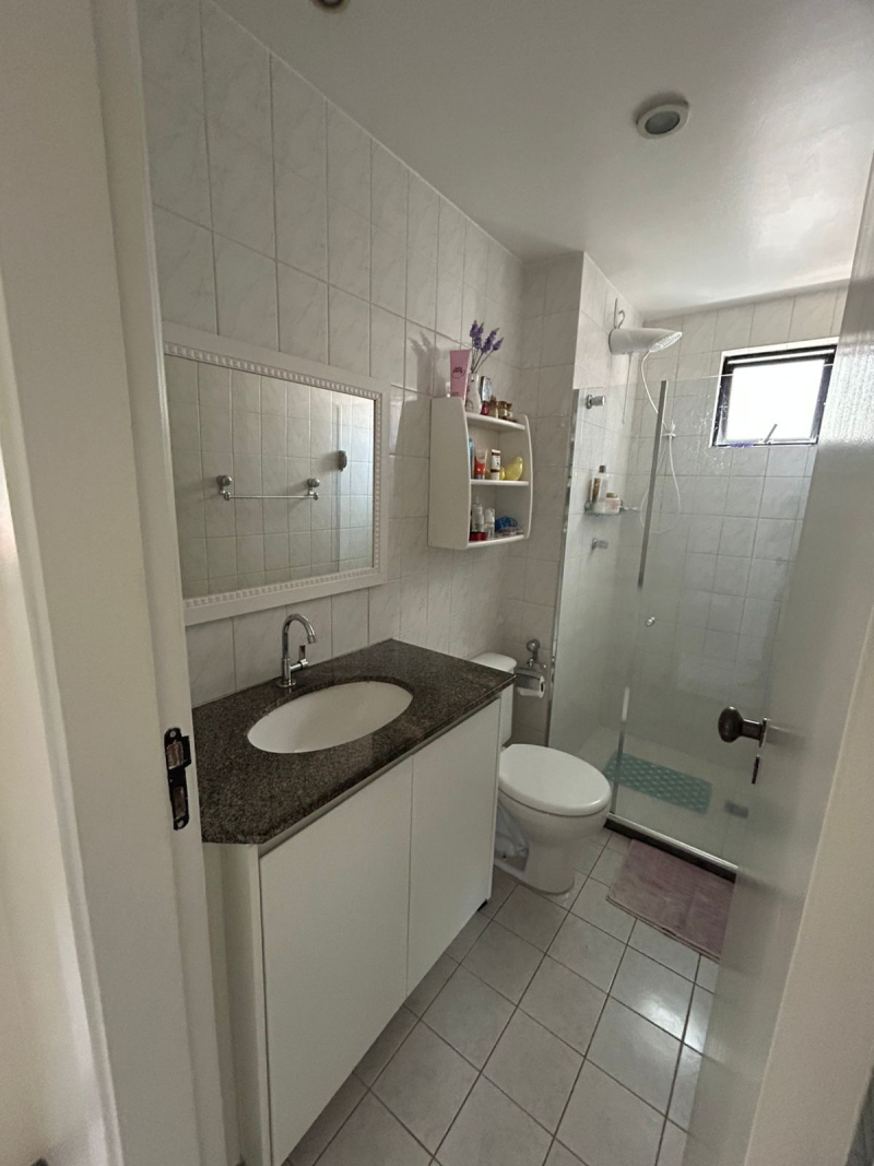 Vendo um belíssimo apartamento 3/4 no Costa Azul