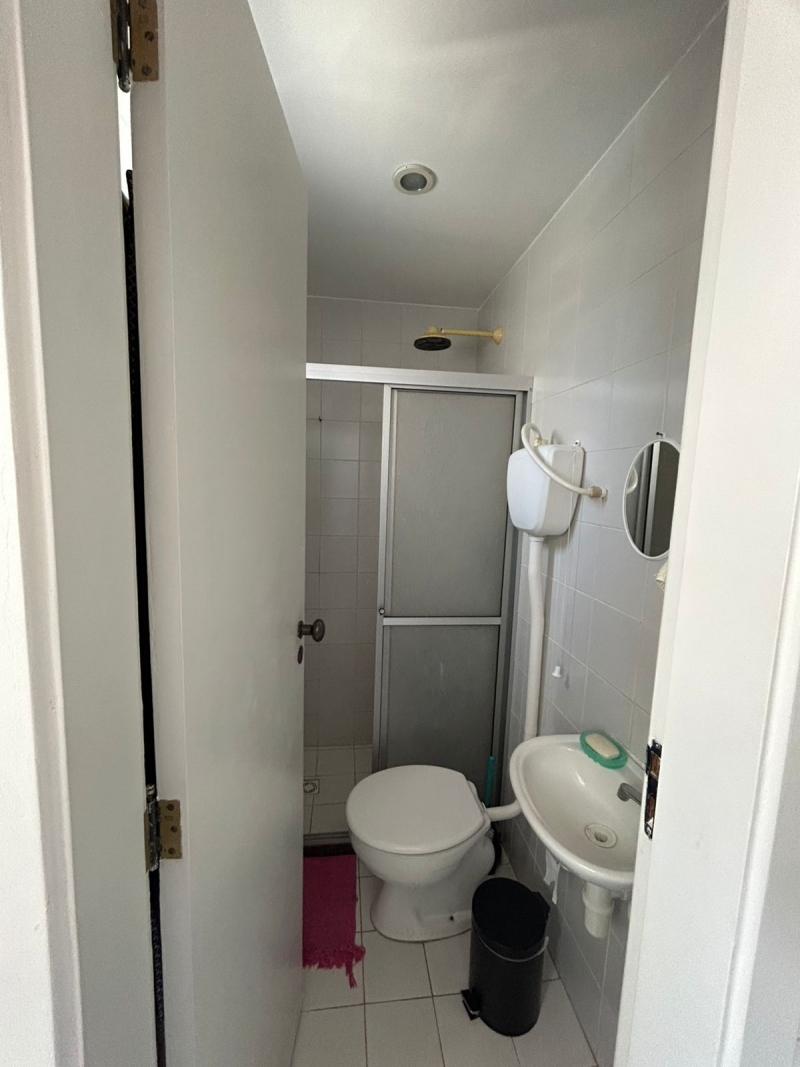 Vendo um belíssimo apartamento 3/4 no Costa Azul