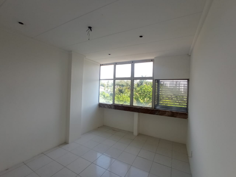 Sala comercial para alugar no Edf. Max Center!!