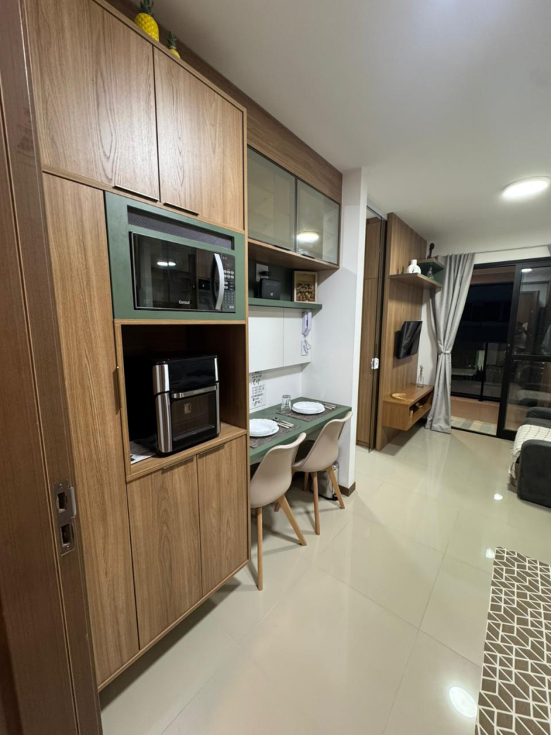 OPORTUNIDADE: Apartamento quarto e sala mobiliado para alugar na Graça