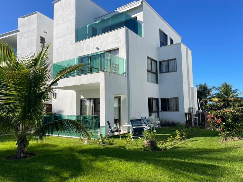 Vendo uma casa de alto padrão na Praia do Forte
