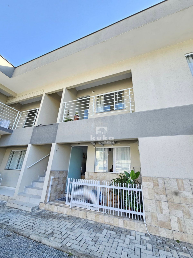 APARTAMENTO À VENDA