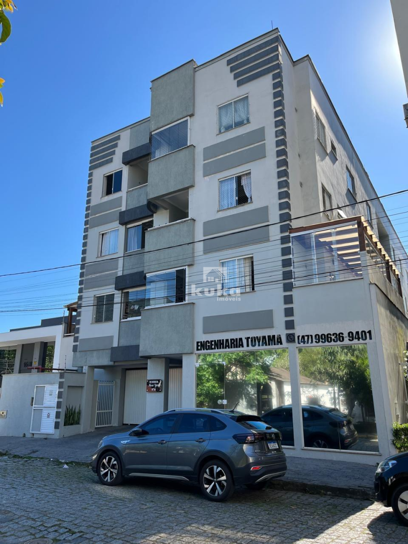 APARTAMENTO À VENDA