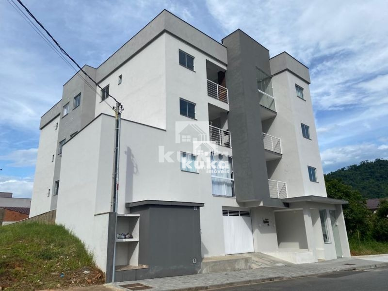 APARTAMENTO À VENDA