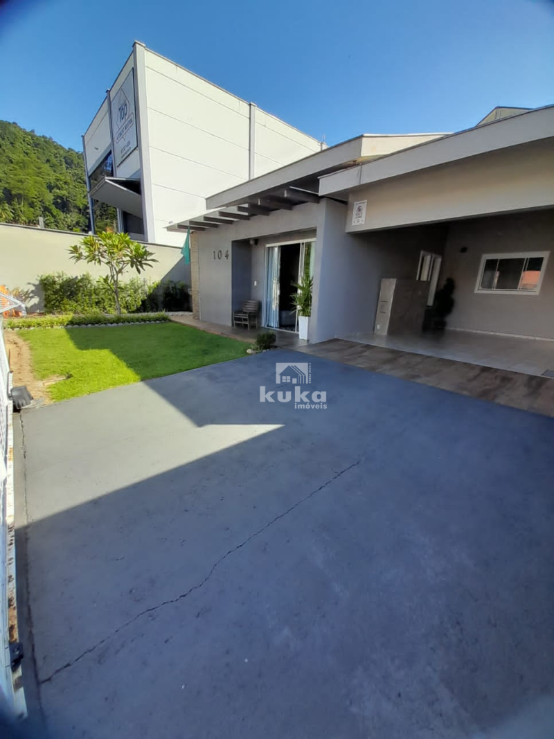 CASA TÉRREA MOBILIADA À VENDA