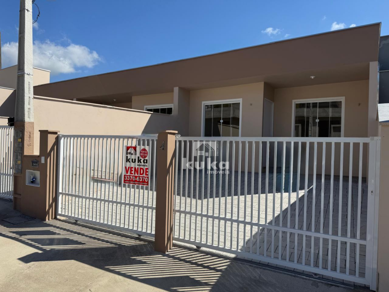 CASA GEMINADA À VENDA