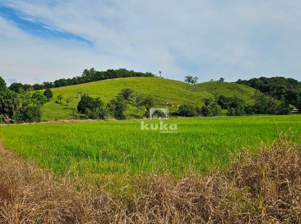 TERRENO À VENDA