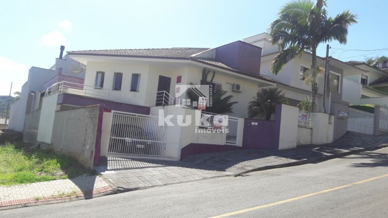 Casa Alto Padrão
