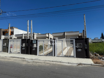 CASA GEMINADA À VENDA