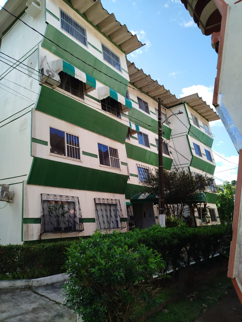 Apartamento 3 quartos na paralela