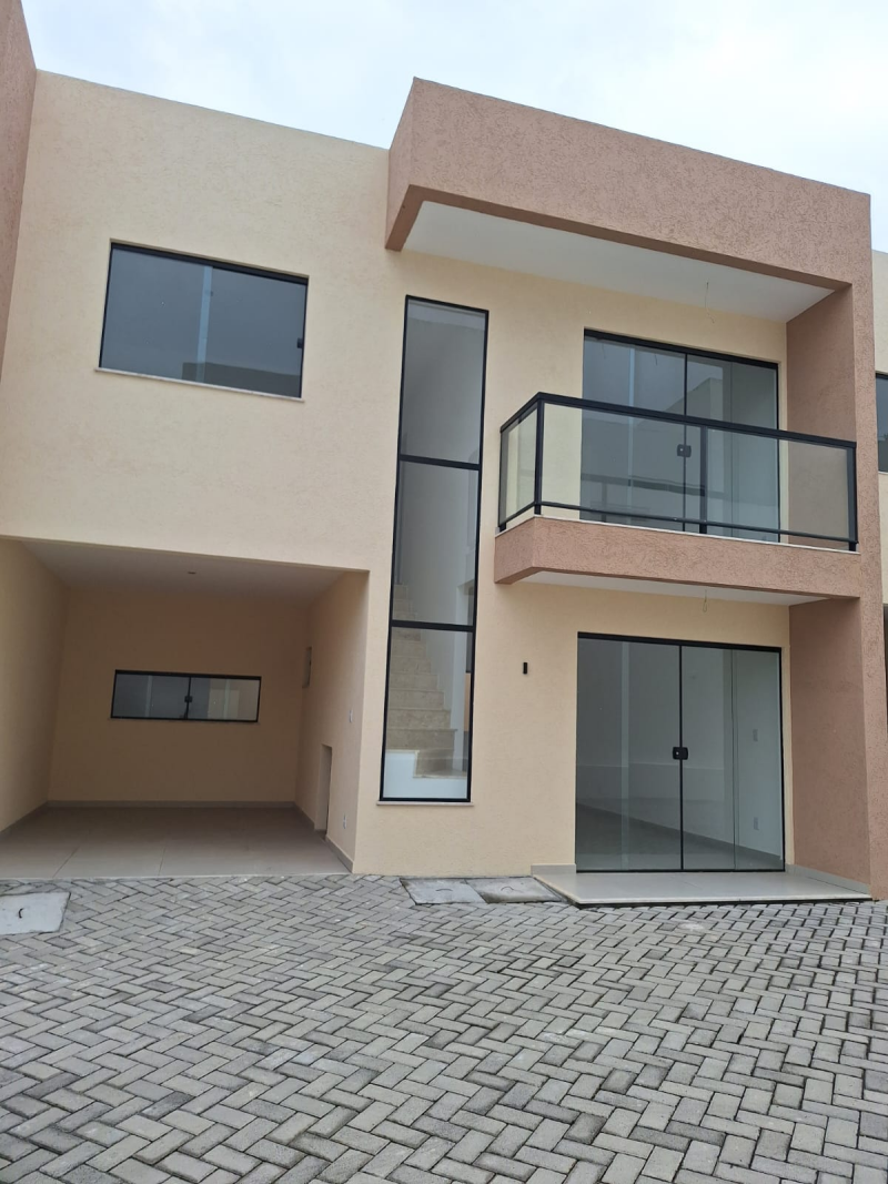 Casa duplex novo em Lauro de Freitas