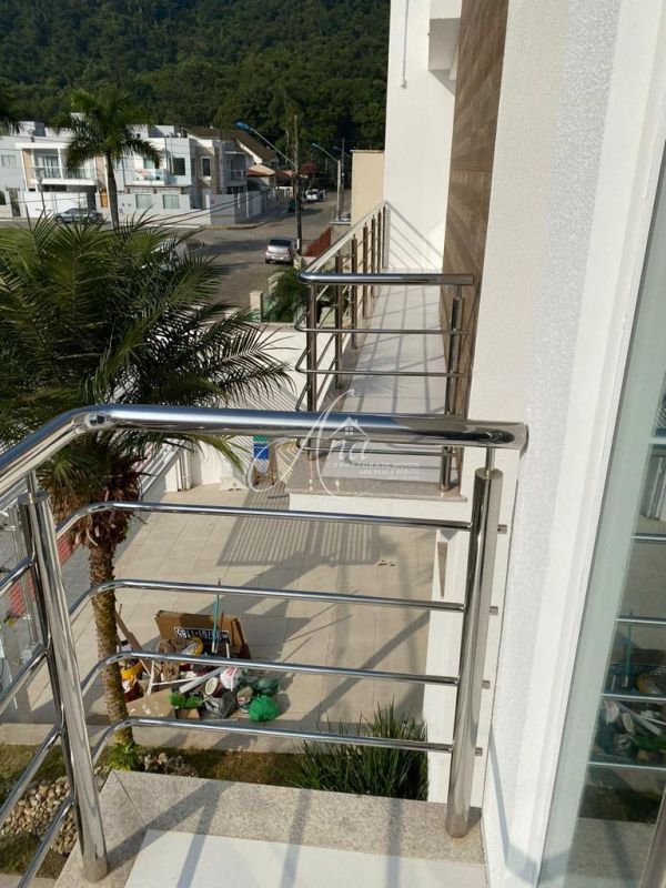 Casa em Privilegiada Localização no Jardim das Mansões — foto 4