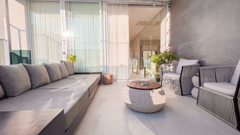 Cobertura duplex finamente mobiliada com piscina privativa — foto 4