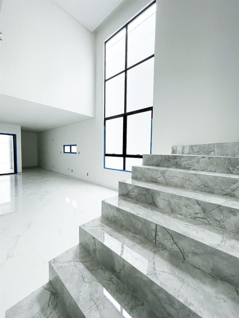 Sobrado com 3 suítes pronto para morar no centro — foto 3