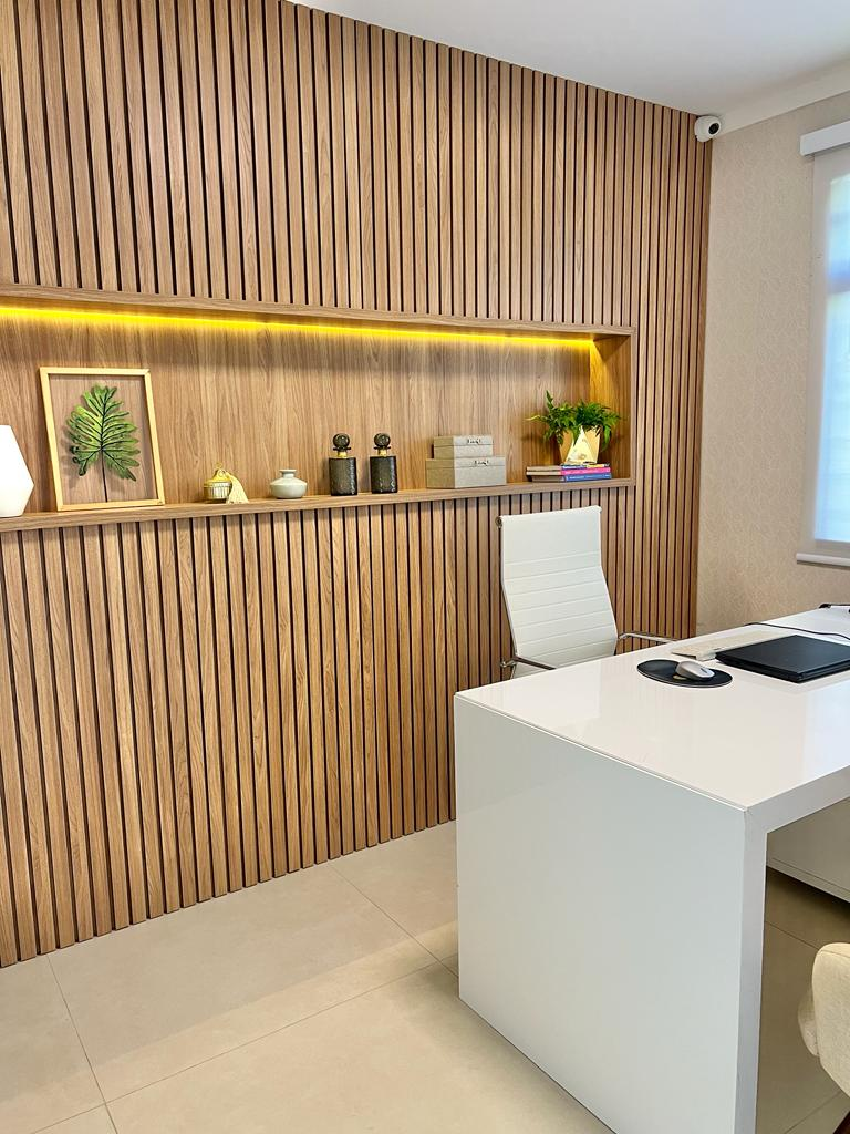 Casa com instalação comercial no centro de Itajaí com 9 consultórios — foto 4