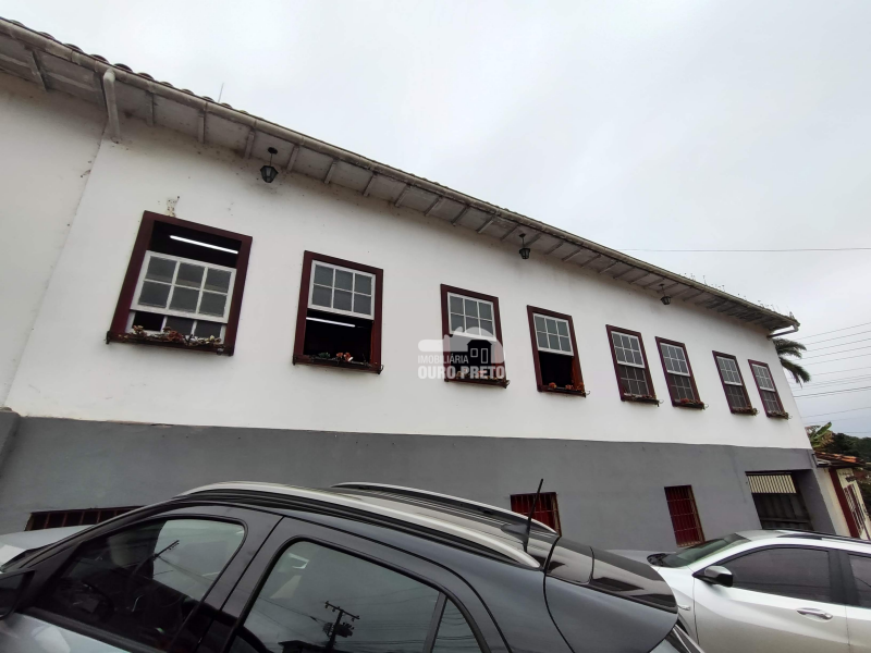 Ponto comercial com 3 pavimentos