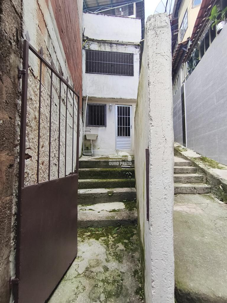 Kitnet no beco Tassara