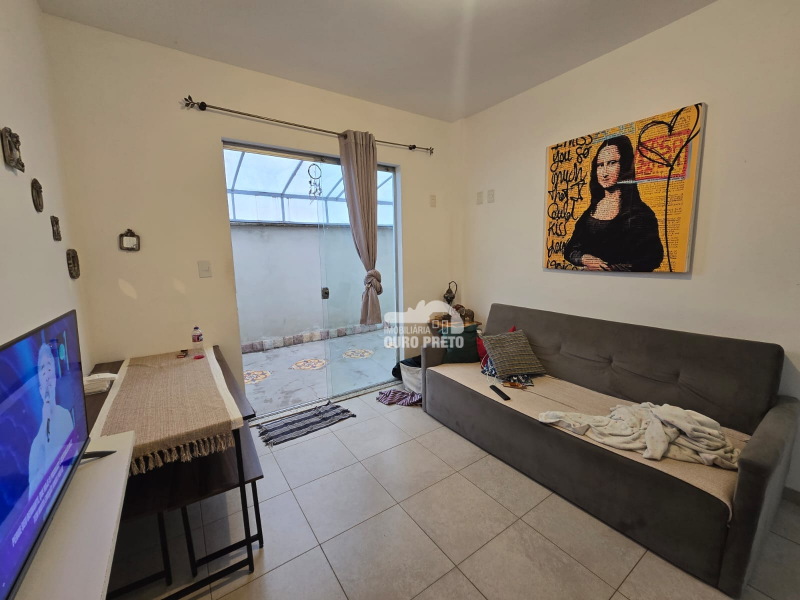 Apartamento com 2 quartos e área privativa na Lagoa