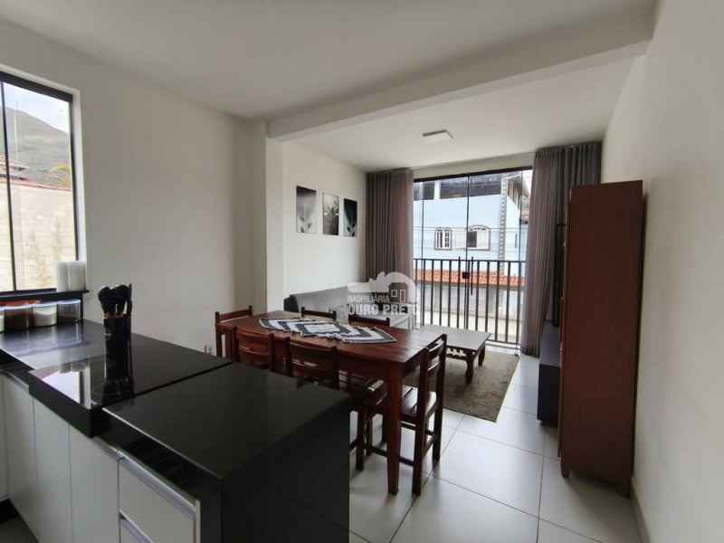 Apartamento com 2 quartos e garagem