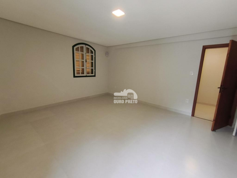 Apartamento térreo na Água Limpa
