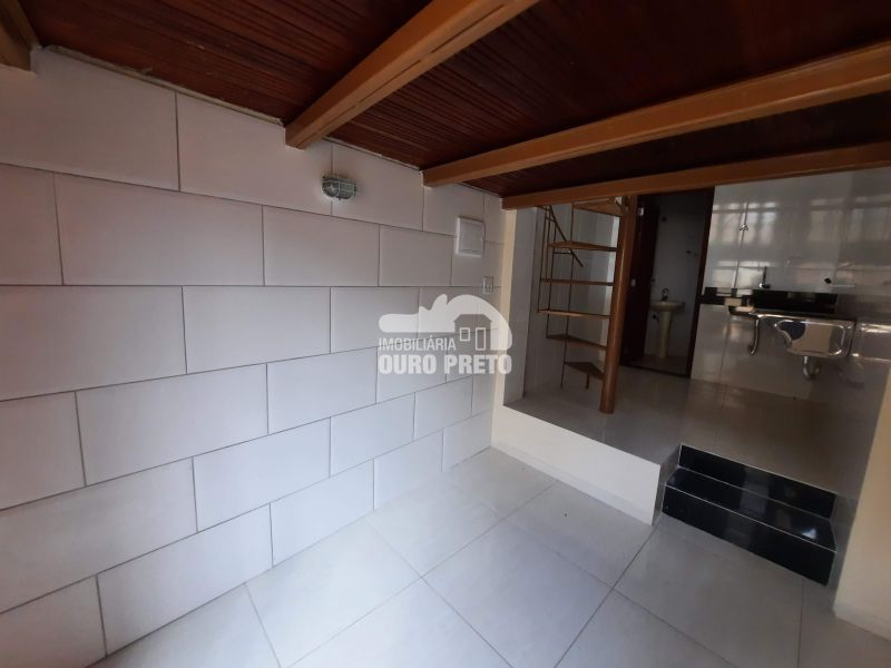 Kitnet no Bairro Alto das Dores, com 1 quarto