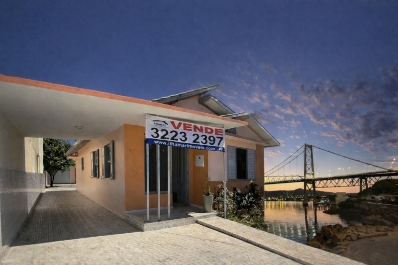 Viva no Balneário do Estreito / poucos metros do mar