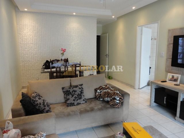 Excelente Sobrado com 4 Dormitórios - Jardim Frei Galvão