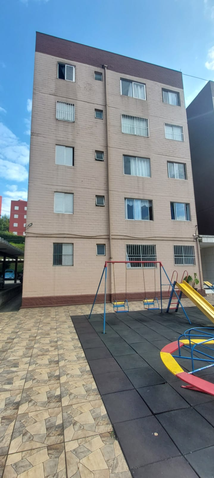 Apartamento Campo Limpo com 2 dormitórios e vaga de garagem