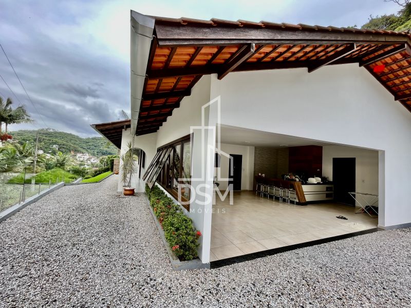 Casa de 3 quartos, 180m² no bairro Águas Claras, em Brusque | Eu Corretor