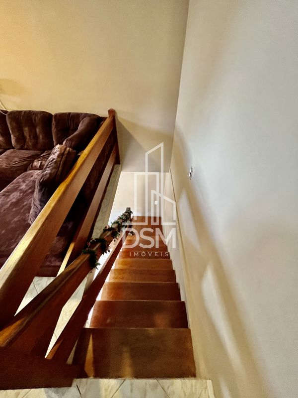 Casa 4 quartos sendo 1 suíte a venda bairro Nova Brasília.