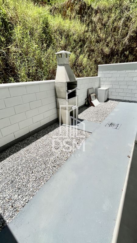 Casa geminada 3 quartos a venda bairro Tomas coelho