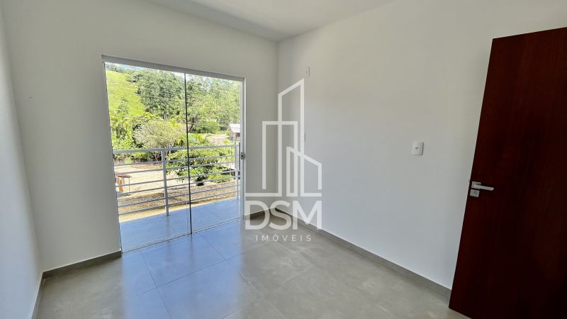 Casa geminada 3 quartos a venda bairro Tomas coelho