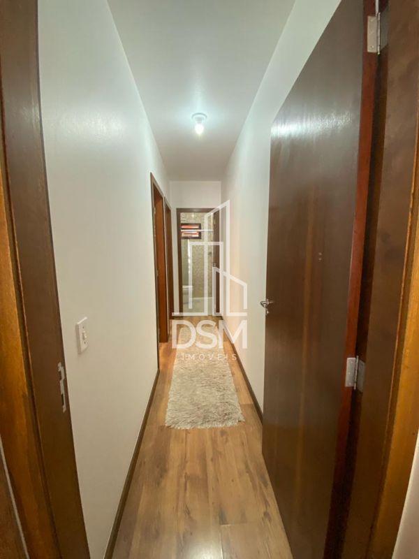 Casa semi-mobiliada 2 quartos com piscina e passagem lateral a venda bairro Dom Joaquim.