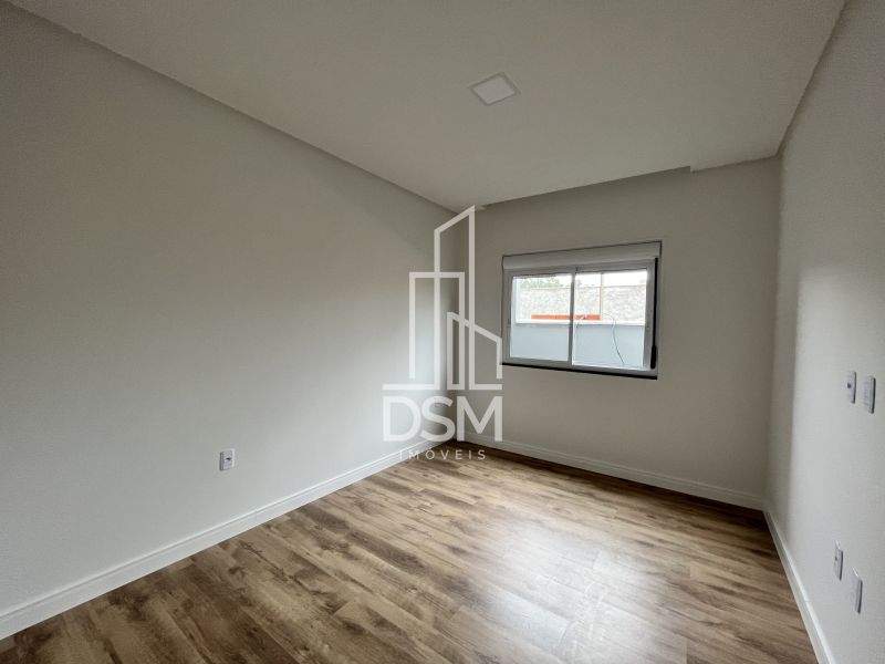 Casa 1 suite + 2 quartos de alto de padrão a venda no bairro Dom Joaquim