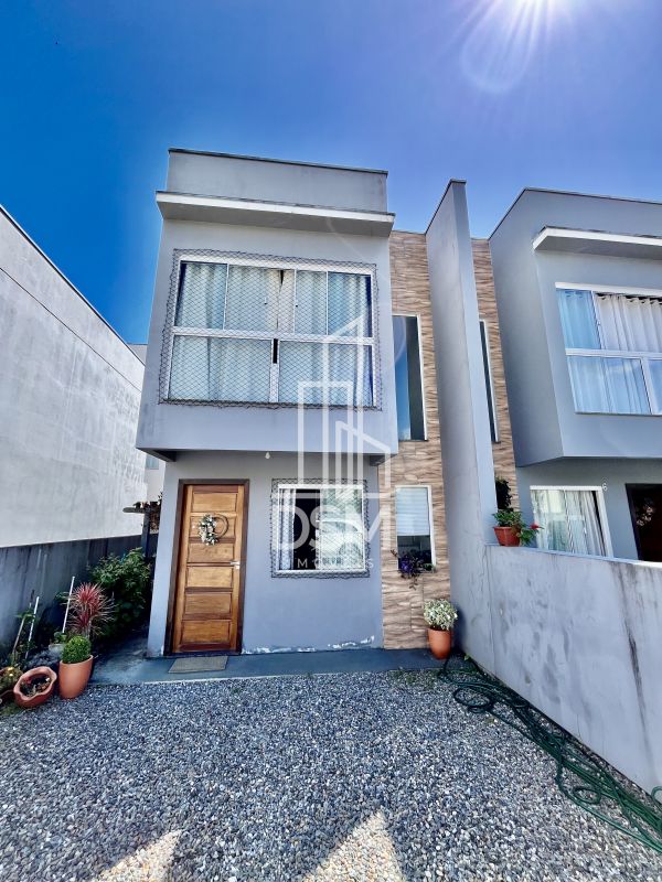 Casa 2 dormitórios a venda bairro Dom Joaquim