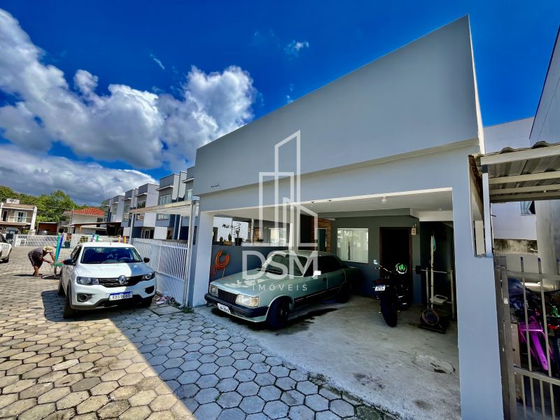 Casa 2 dormitórios a venda bairro Dom Joaquim