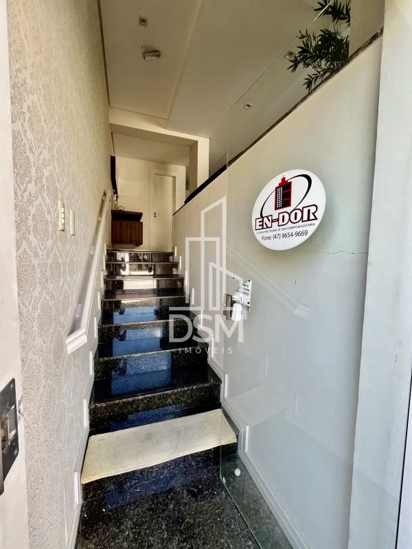 Sala comercial 78m² no centro para venda c/ 3 vagas de garagem